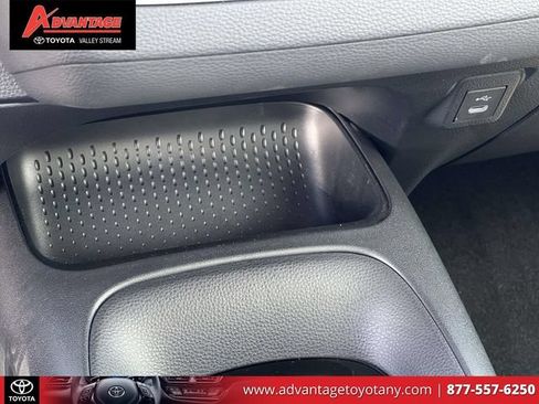 Certified 2025 Toyota Corolla LE FWD image 32