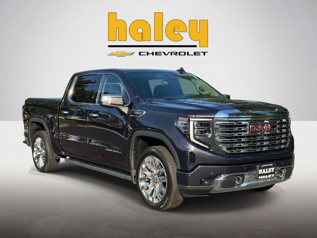 Used 2023 GMC Sierra 1500 Denali w/ Denali Reserve Package AWD/4WD image 1