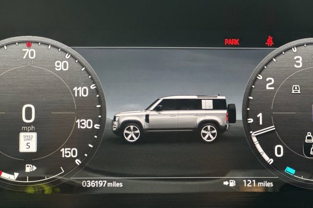 Used 2023 Land Rover Defender 110 S AWD/4WD image 27