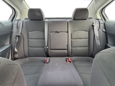 Used 2014 Chevrolet Cruze LT image 14
