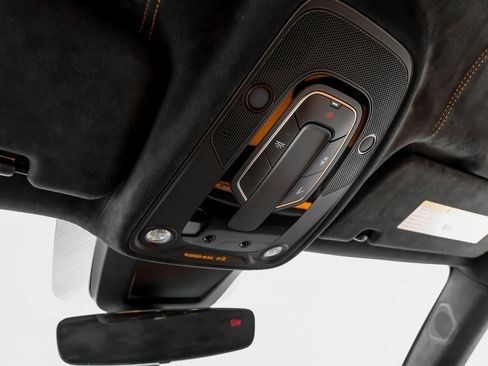 Used 2022 Lamborghini Urus image 30