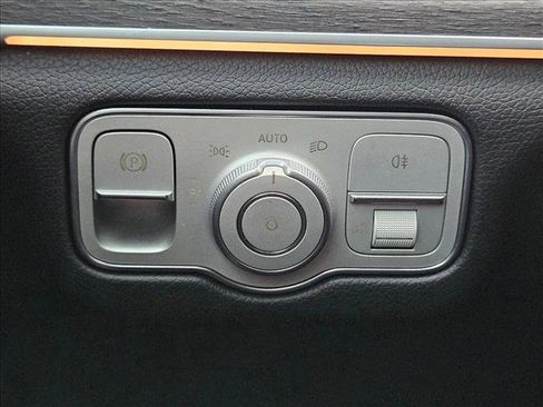 Used 2022 Mercedes-Benz GLE 450 4MATIC image 20