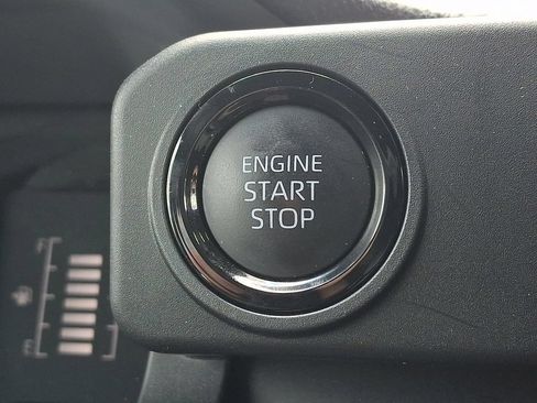 Certified 2024 Toyota Tacoma SR5 AWD/4WD image 23