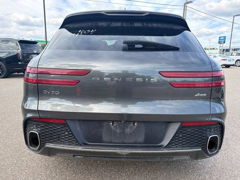Used 2025 Genesis GV70 2.5T AWD/4WD image 7