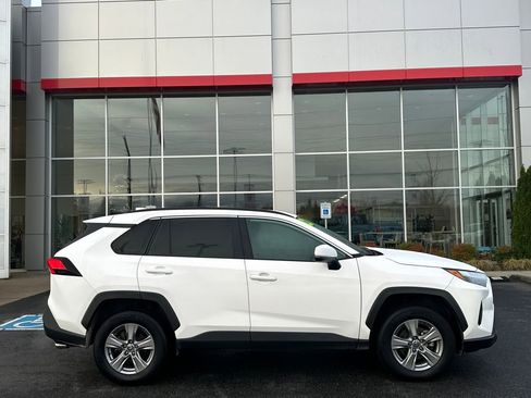 Certified 2022 Toyota RAV4 XLE image 2