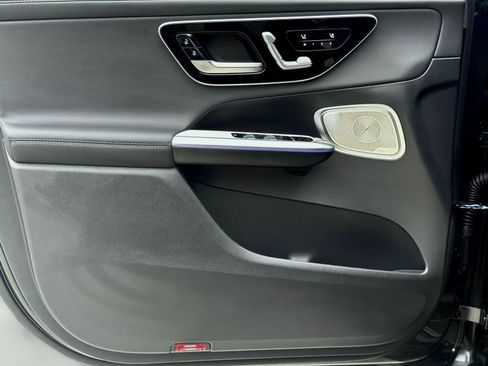 Used 2026 Mercedes-Benz GLC 300 4MATIC image 13