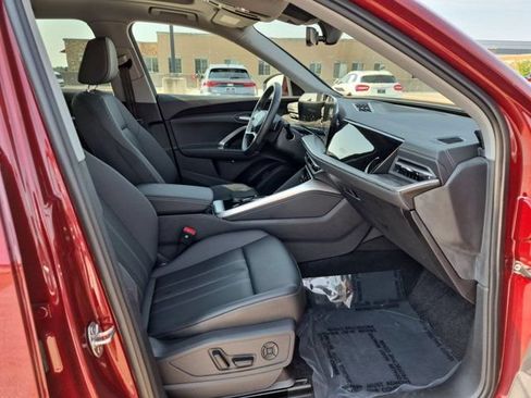 Certified 2025 Audi Q5 Premium w/ Convenience Package AWD/4WD image 21