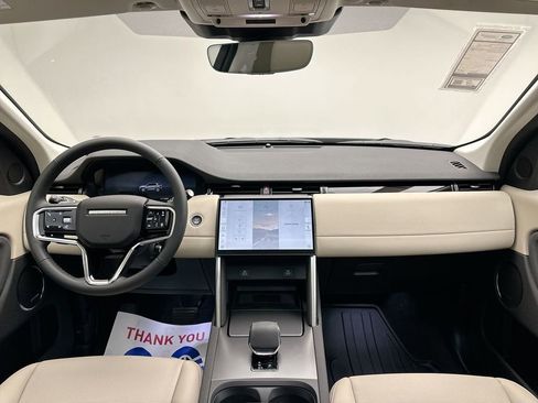 Used 2025 Land Rover Discovery Sport S image 6