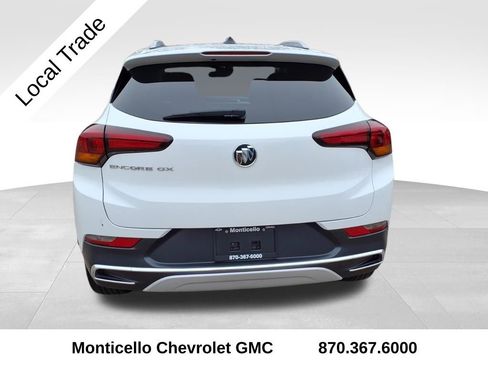 Used 2022 Buick Encore GX Essence w/ Experience Buick Package image 4