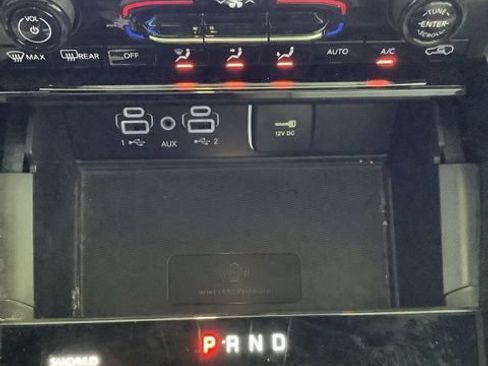 Certified 2025 Jeep Grand Cherokee Limited w/ Luxury Tech Group II AWD/4WD image 26
