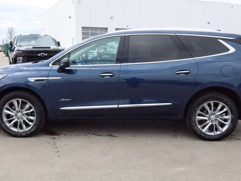Certified 2023 Buick Enclave Avenir w/ Avenir Technology Package AWD/4WD image 4