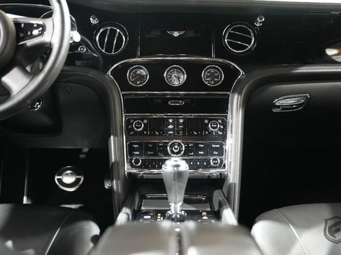 Used 2012 Bentley Mulsanne RWD image 18