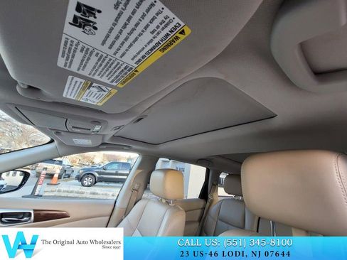 Used 2017 Nissan Pathfinder Platinum w/ Family Entertainment Package image 13