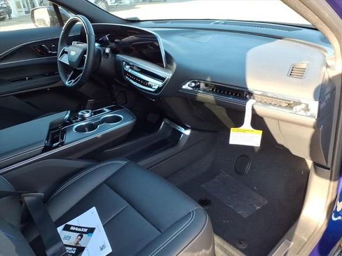 New 2026 Cadillac Lyriq Sport w/ LPO, Floor Liner Package AWD/4WD image 23