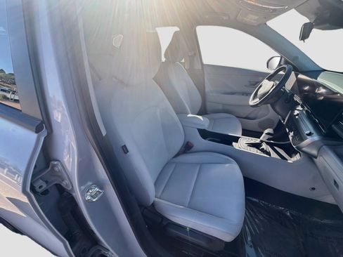 Used 2025 Hyundai Kona SEL AWD/4WD image 31