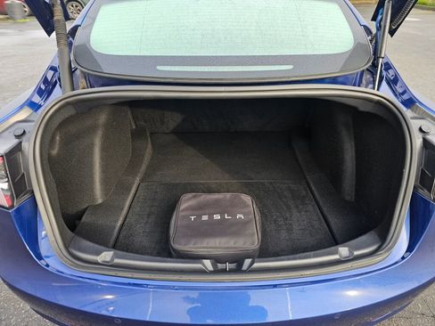 Used 2022 Tesla Model 3 image 18
