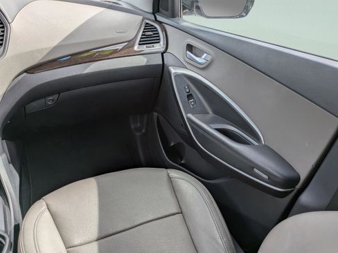 Used 2017 Hyundai Santa Fe Sport image 18