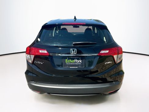Used 2021 Honda HR-V LX image 7