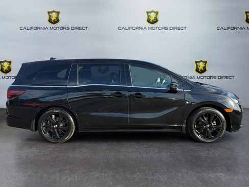 Used 2024 Honda Odyssey Sport image 6