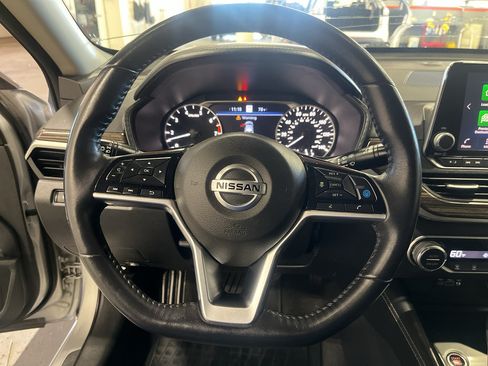 Used 2020 Nissan Altima 2.5 SL AWD/4WD image 10