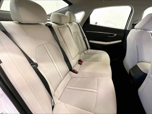 Used 2023 Hyundai Sonata SEL FWD image 23