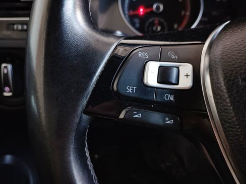 Used 2018 Volkswagen Golf S FWD image 23