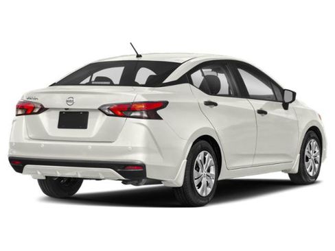 Used 2021 Nissan Versa S FWD image 2