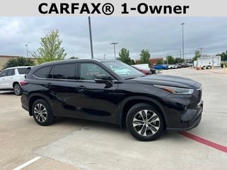 Used 2021 Toyota Highlander XLE AWD/4WD video 2