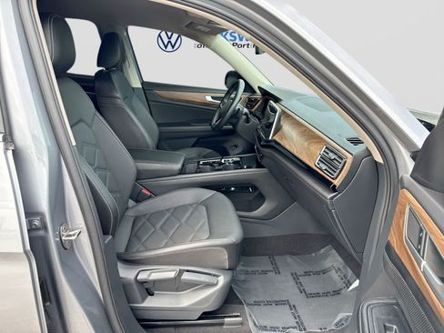 Used 2024 Volkswagen Atlas SE FWD image 28