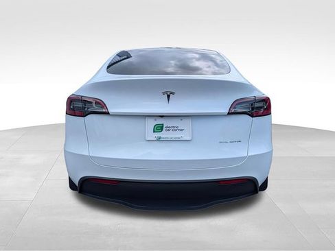 Used 2023 Tesla Model Y Long Range AWD/4WD image 6