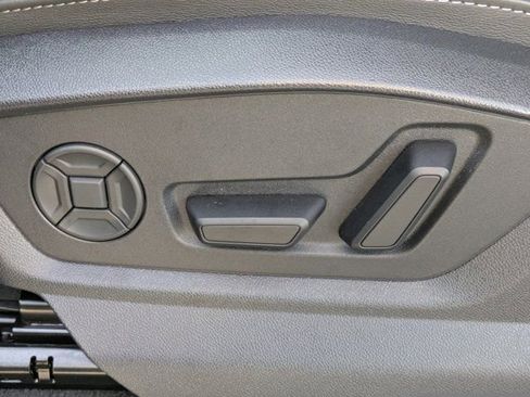 Used 2025 Audi Q7 2.0T Premium Plus w/ Premium Plus Package image 18