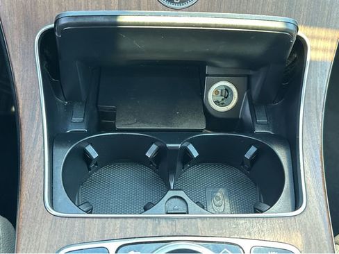Used 2019 Mercedes-Benz C 300 Sedan image 9