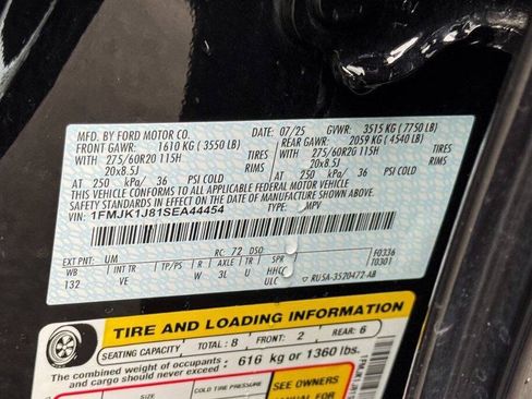Used 2025 Ford Expedition Max Active AWD/4WD image 28