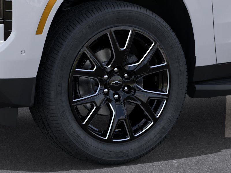 New 2026 Chevrolet Tahoe LT w/ Sun And Tow Package AWD/4WD image 9