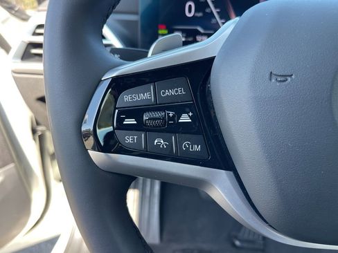 Used 2025 BMW 330i Sedan image 18