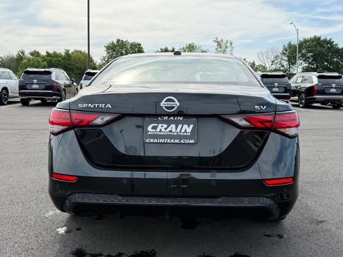 Used 2022 Nissan Sentra SV FWD image 6