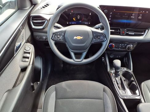Used 2025 Chevrolet TrailBlazer LT image 17