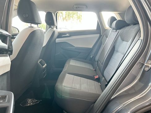 Used 2025 Volkswagen Taos S image 28