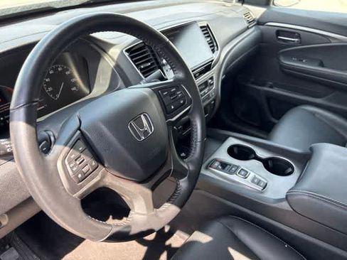Used 2025 Honda Ridgeline RTL image 10