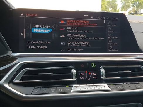 Used 2020 BMW X5 sDrive40i w/ M Sport Package RWD image 30