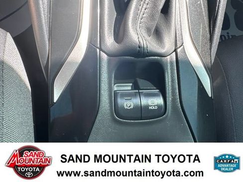 Used 2022 Toyota Corolla LE FWD image 19