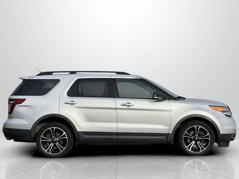 Used 2013 Ford Explorer Sport w/ Class III Trailer Tow Pkg image 3