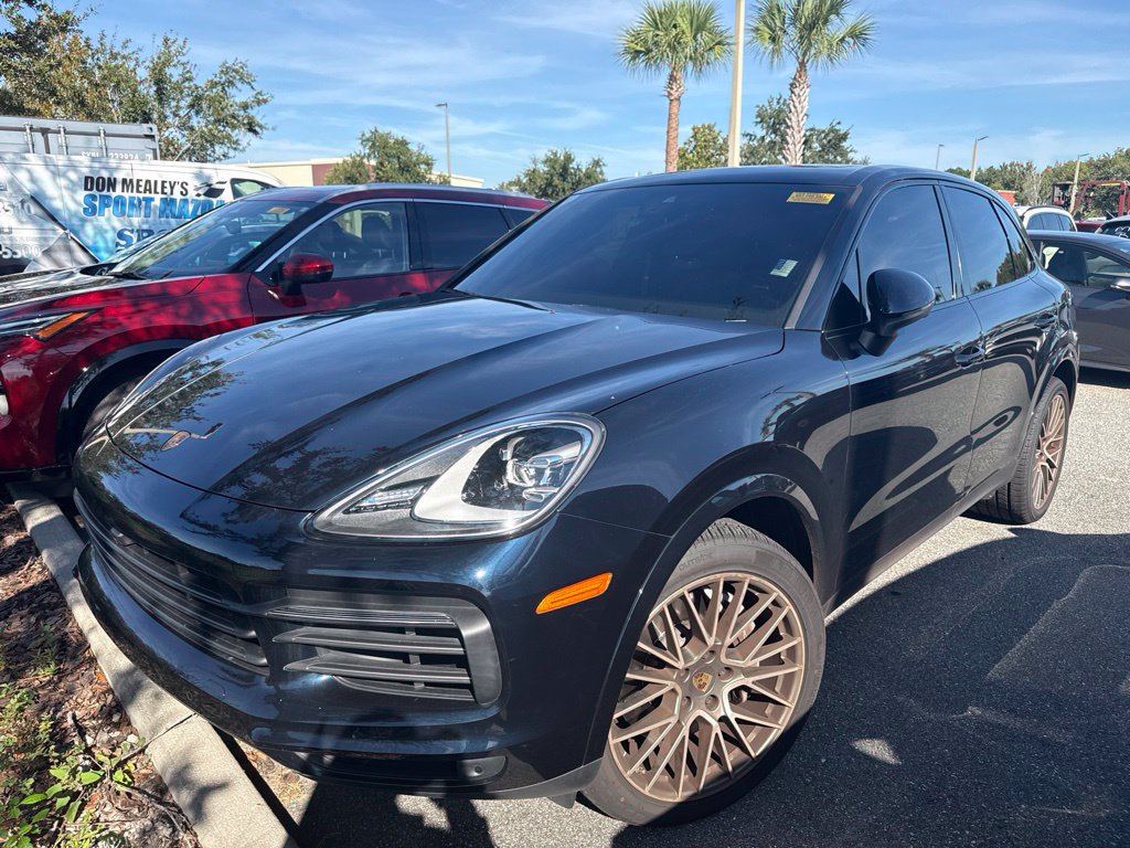 Used 2022 Porsche Cayenne Platinum Edition AWD/4WD image 2