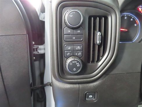 Used 2025 Chevrolet Silverado 2500 Custom w/ Custom Value Package AWD/4WD image 17