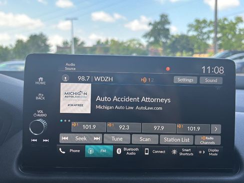Used 2024 Honda HR-V EX-L image 13