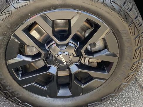 Used 2024 Kia Telluride SX Prestige X-Pro AWD/4WD image 33