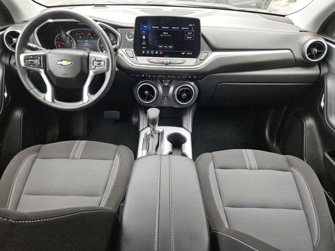 Used 2025 Chevrolet Blazer LT FWD image 19