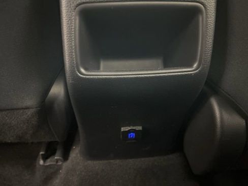 Used 2021 Toyota Corolla SE image 23