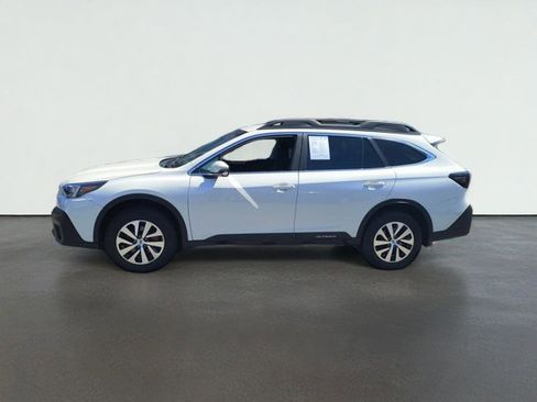 Certified 2022 Subaru Outback Premium AWD/4WD image 5