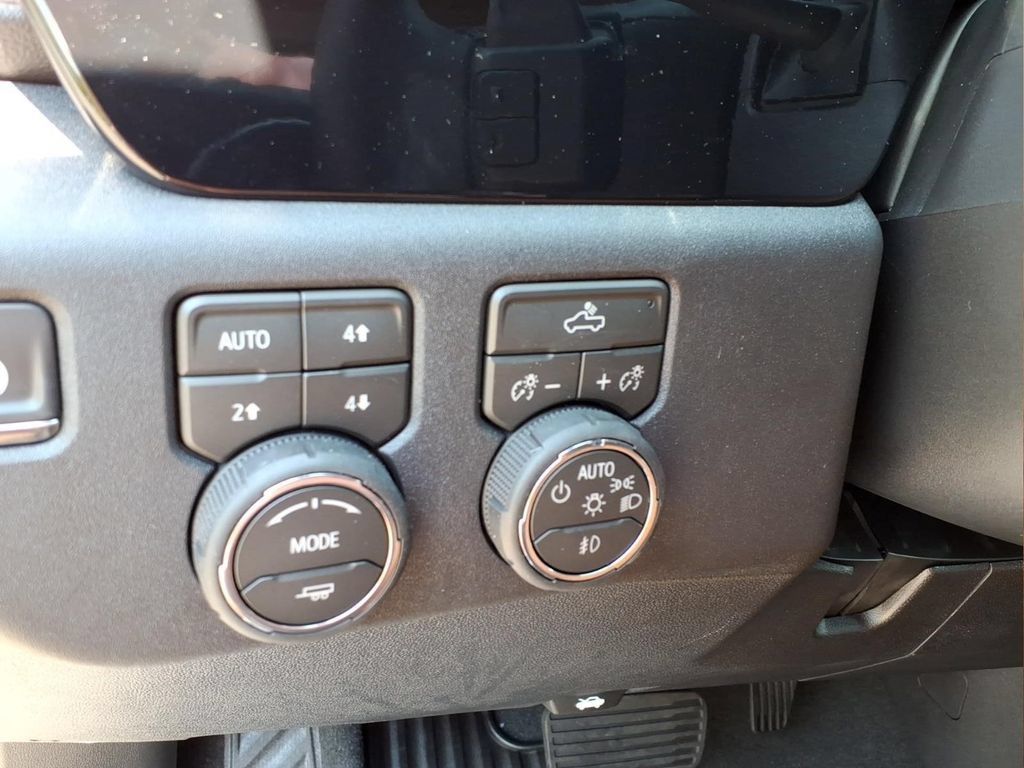New 2026 Chevrolet Silverado 1500 RST w/ Convenience Package II AWD/4WD image 16
